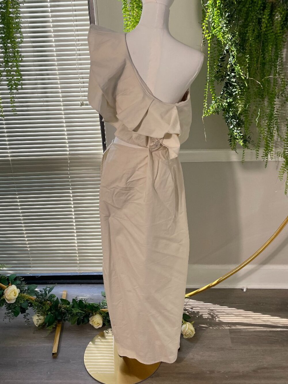 Yaura | Titi Dress in Cream - Picture 2 of 7